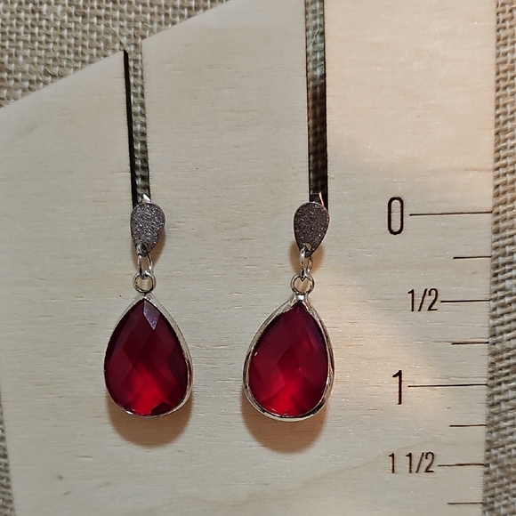 2 Pair Of Red And Blue Silver Drop Earrings. - Picture 2 of 3